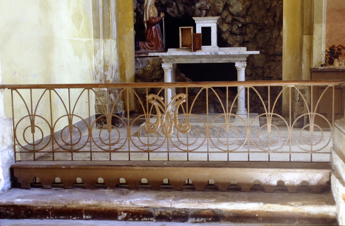 balaustrata, coppia - bottega marchigiana (prima metà sec. XX)