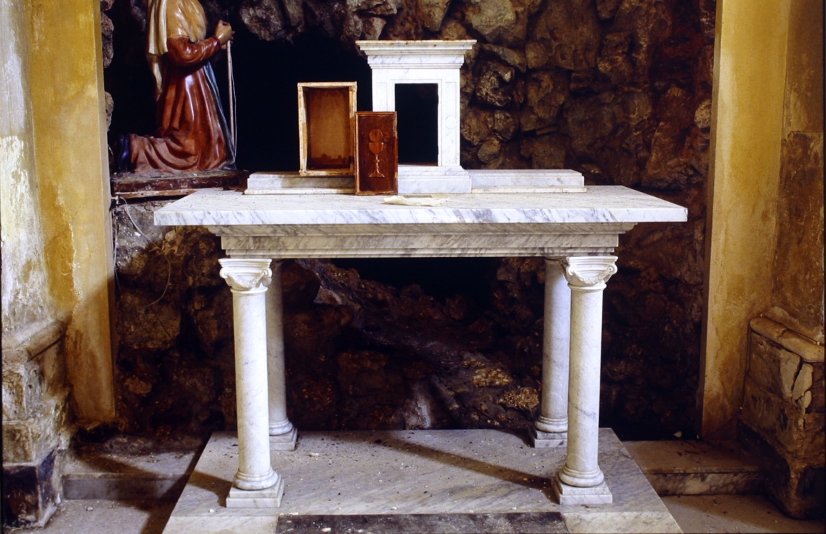 altare, elemento d'insieme - bottega marchigiana (secondo quarto sec. XX)