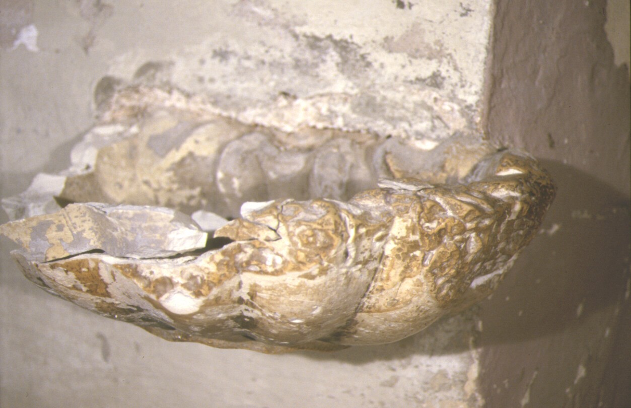 acquasantiera - bottega marchigiana (sec. XVII)