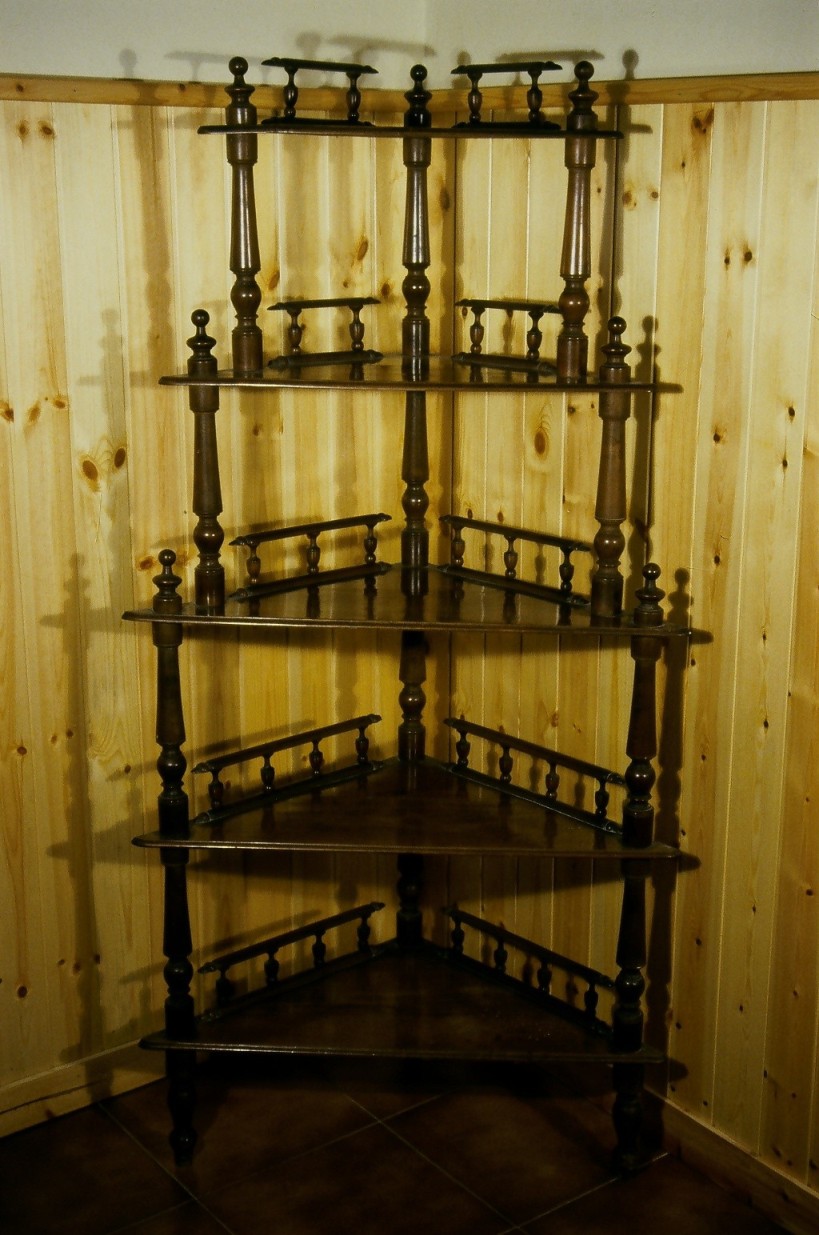 mobile - bottega marchigiana (seconda metà sec. XIX)