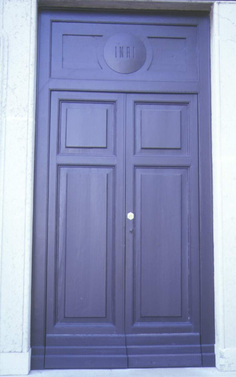 portone, elemento d'insieme - ambito marchigiano (seconda metà sec. XIX)