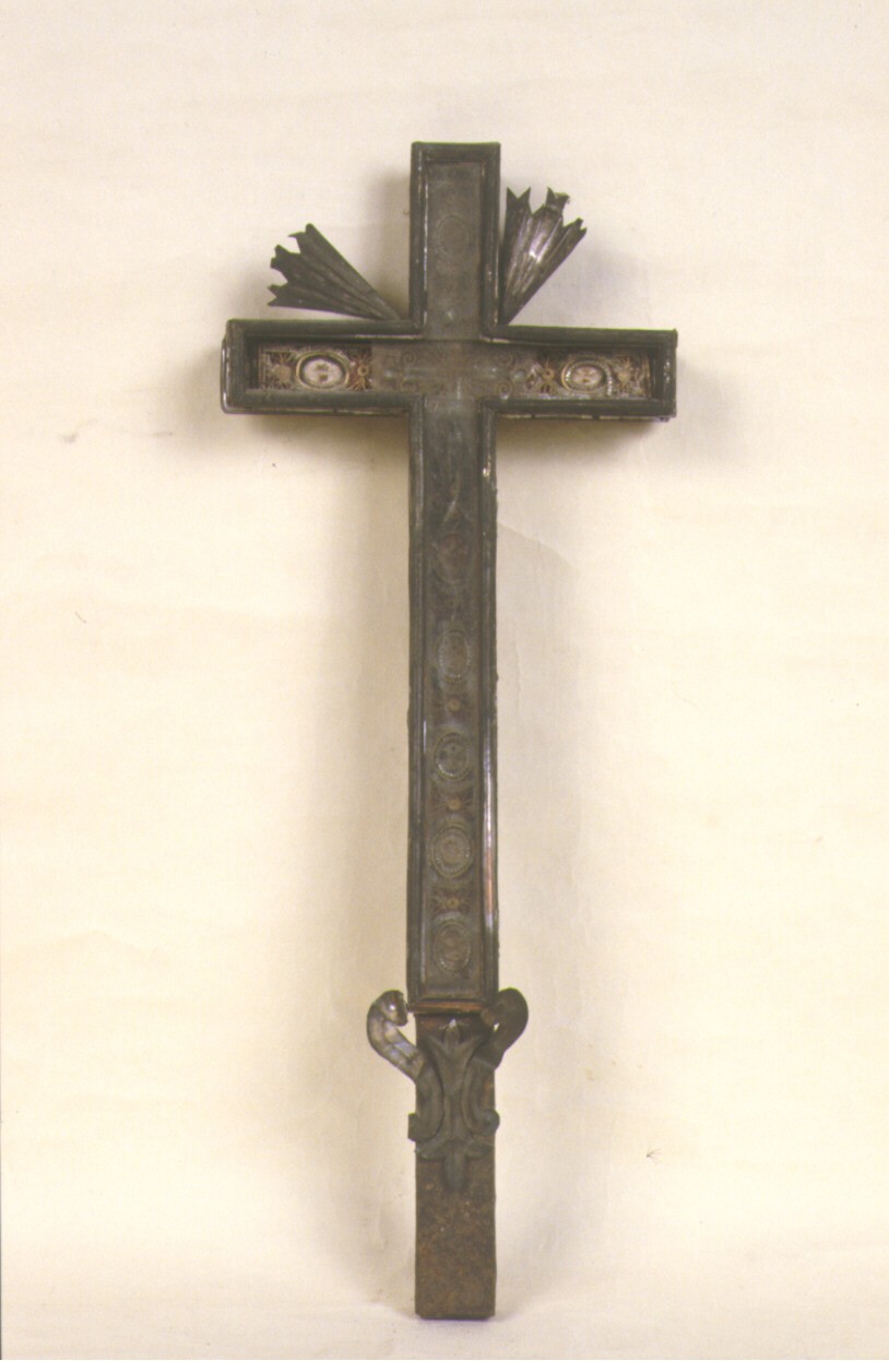 reliquiario - a croce - ambito marchigiano (sec. XVIII)