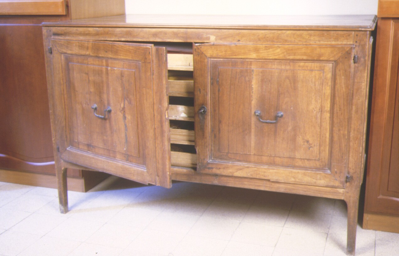 mobile da sacrestia - ambito marchigiano (metà sec. XIX)