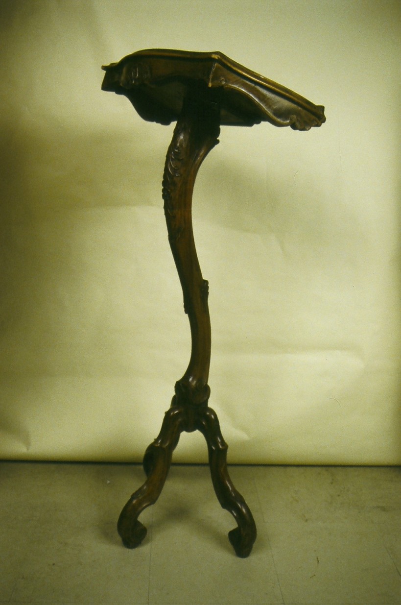 leggio - ambito marchigiano (metà sec. XX)