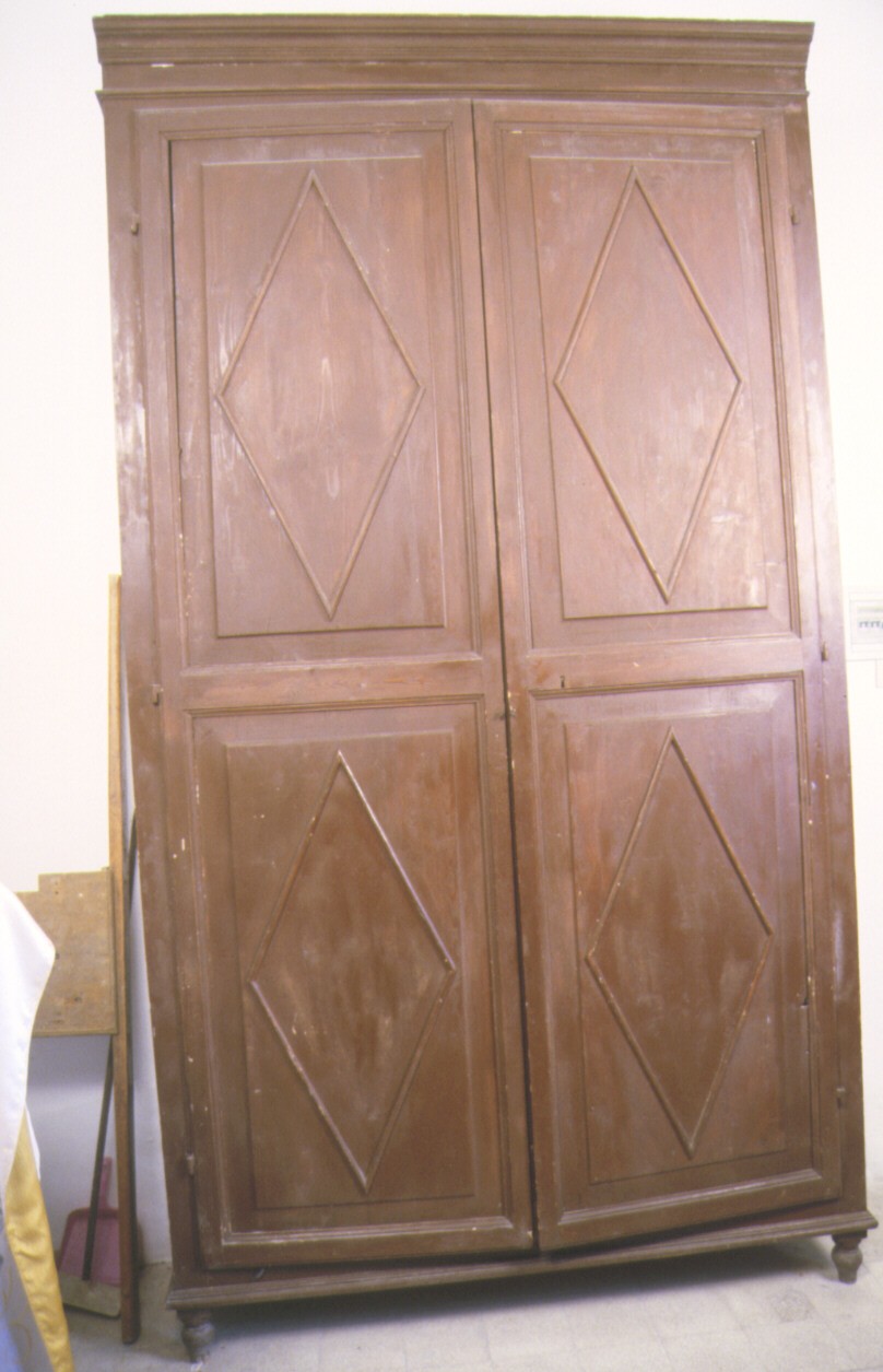 armadio - ambito marchigiano (metà sec. XIX)