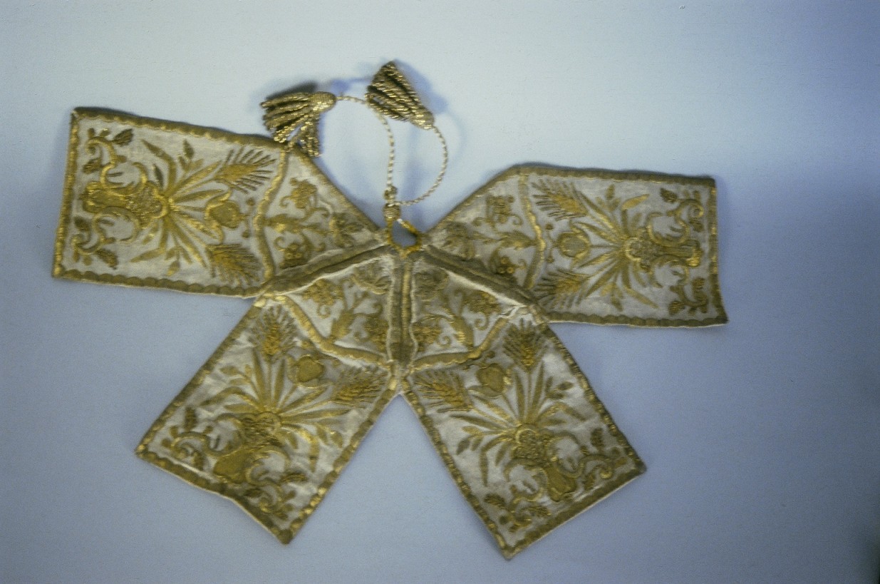 conopeo di pisside - manifattura italiana (seconda metà sec. XIX)