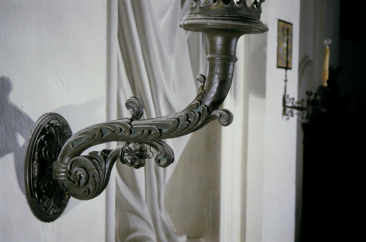 candeliere da parete, serie - bottega marchigiana (seconda metà sec. XIX)