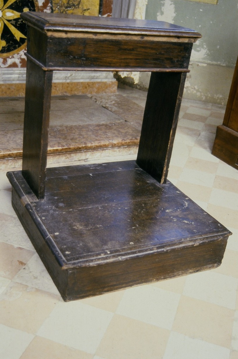 inginocchiatoio - ambito marchigiano (seconda metà sec. XIX)