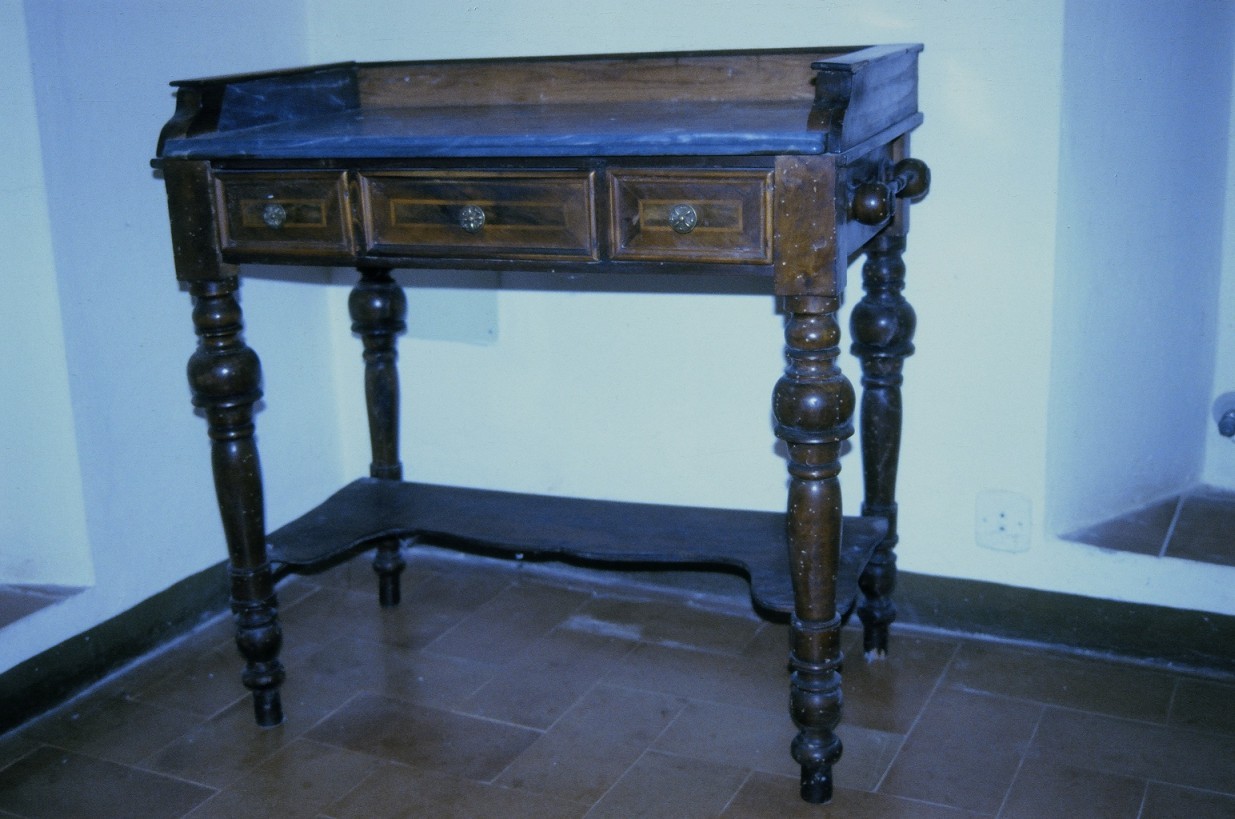 scrivania - ambito italiano (seconda metà sec. XIX)