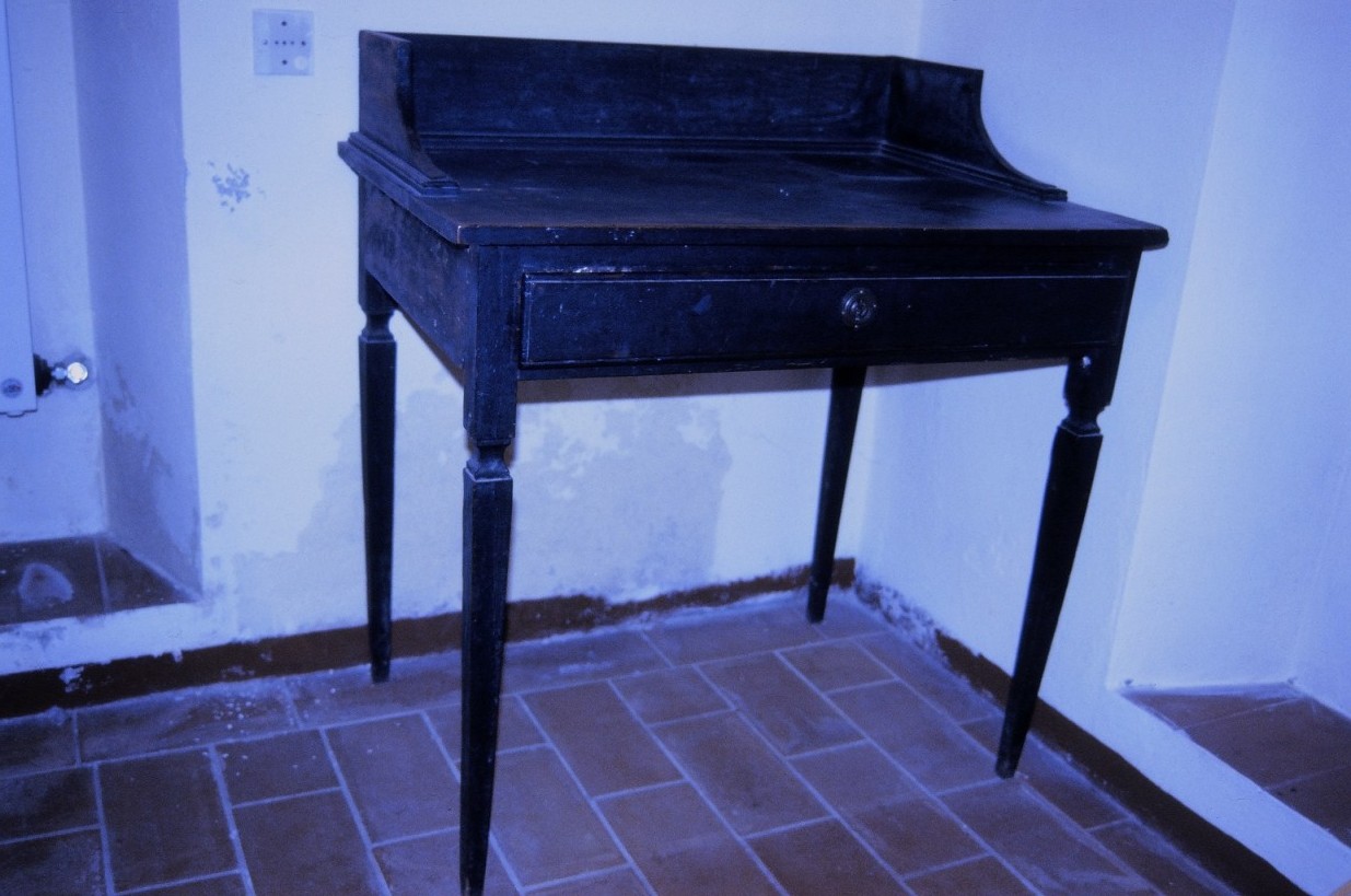 scrittoio - ambito italiano (prima metà sec. XIX)