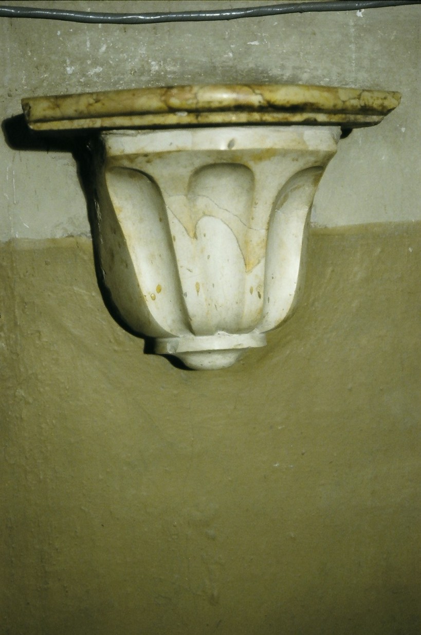 mensola - bottega marchigiana (ultimo quarto sec. XVIII)