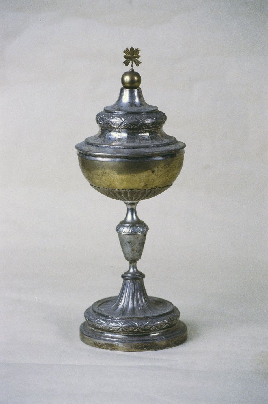 pisside - bottega Italia centrale (prima metà sec. XIX)