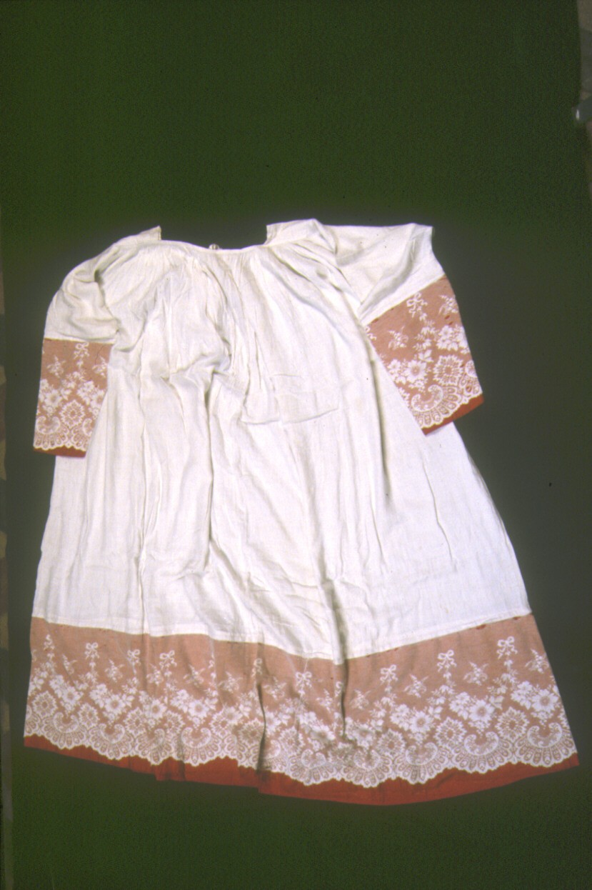 camice - manifattura marchigiana (primo quarto sec. XX)