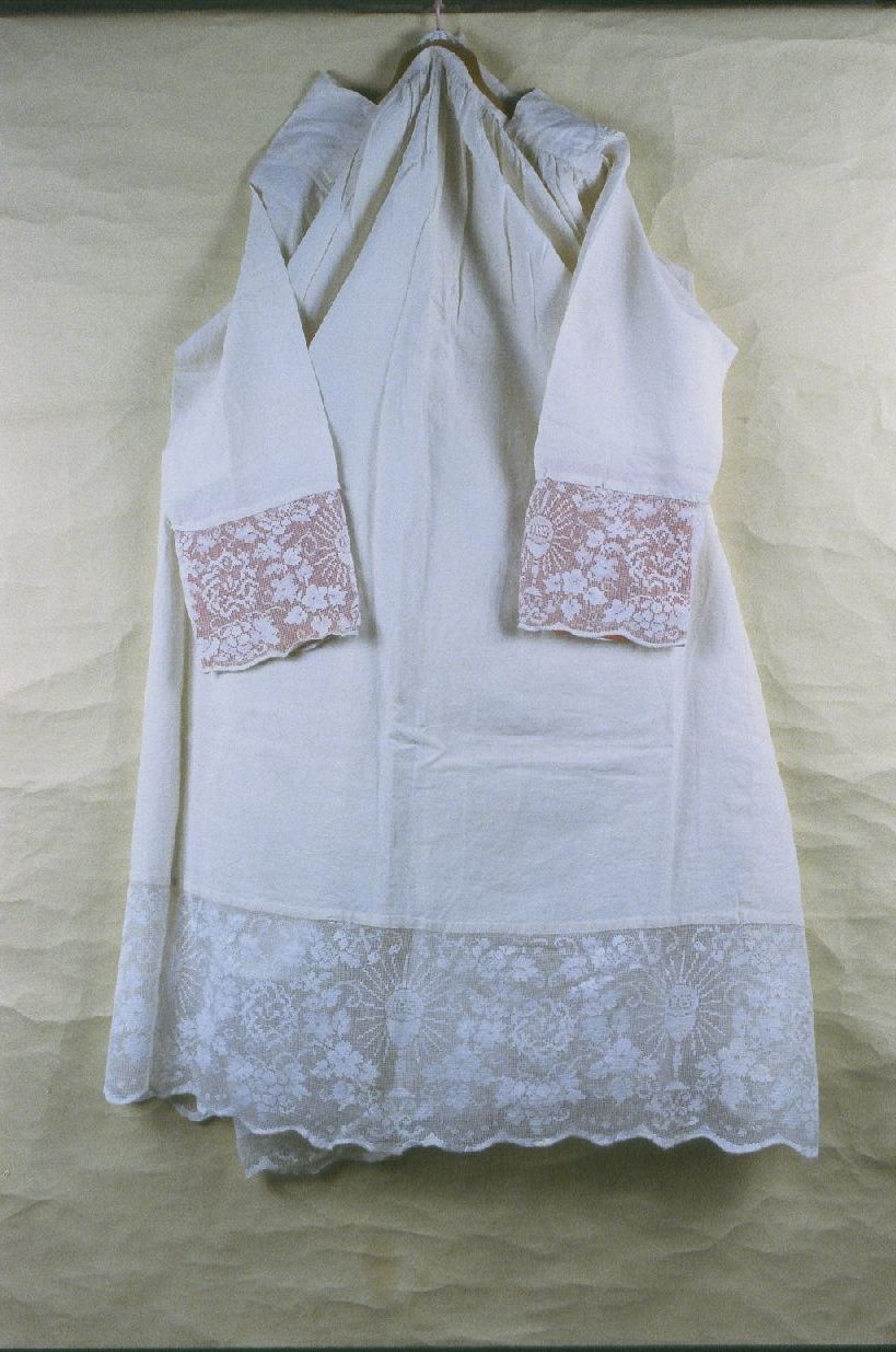 camice - manifattura marchigiana (prima metà sec. XX)