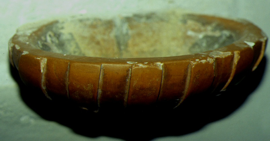 acquasantiera - ambito marchigiano (sec. XVIII)