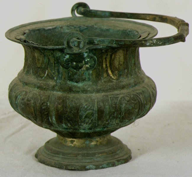 secchiello per l'acqua benedetta, elemento d'insieme - ambito marchigiano (secc. XVIII/ XIX)