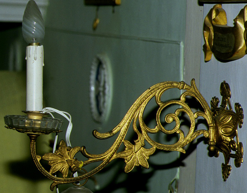 candeliere da parete, serie - ambito marchigiano (prima metà sec. XX)