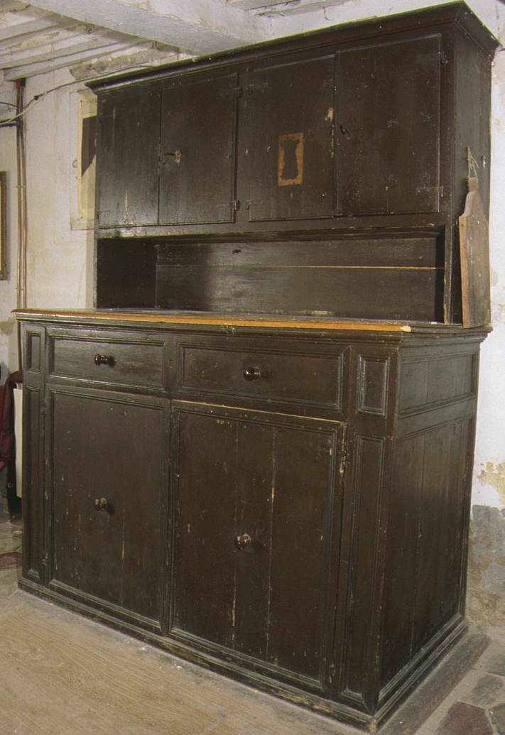 credenza - ambito marchigiano (sec. XIX)