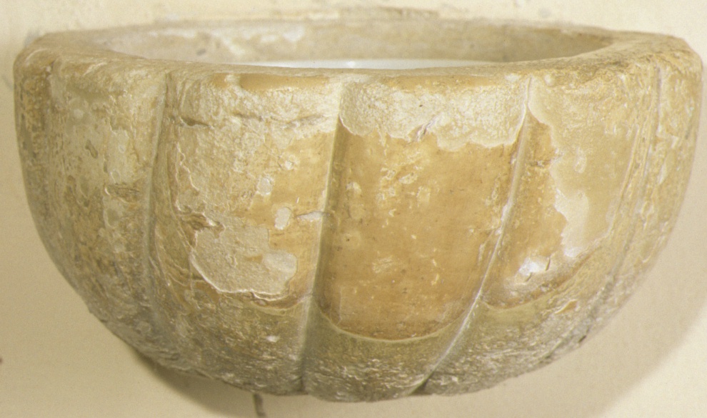 acquasantiera - ambito marchigiano (prima metà sec. XX)