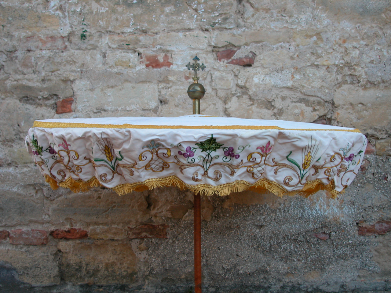 ombrellino processionale - manifattura marchigiana (sec. XIX)