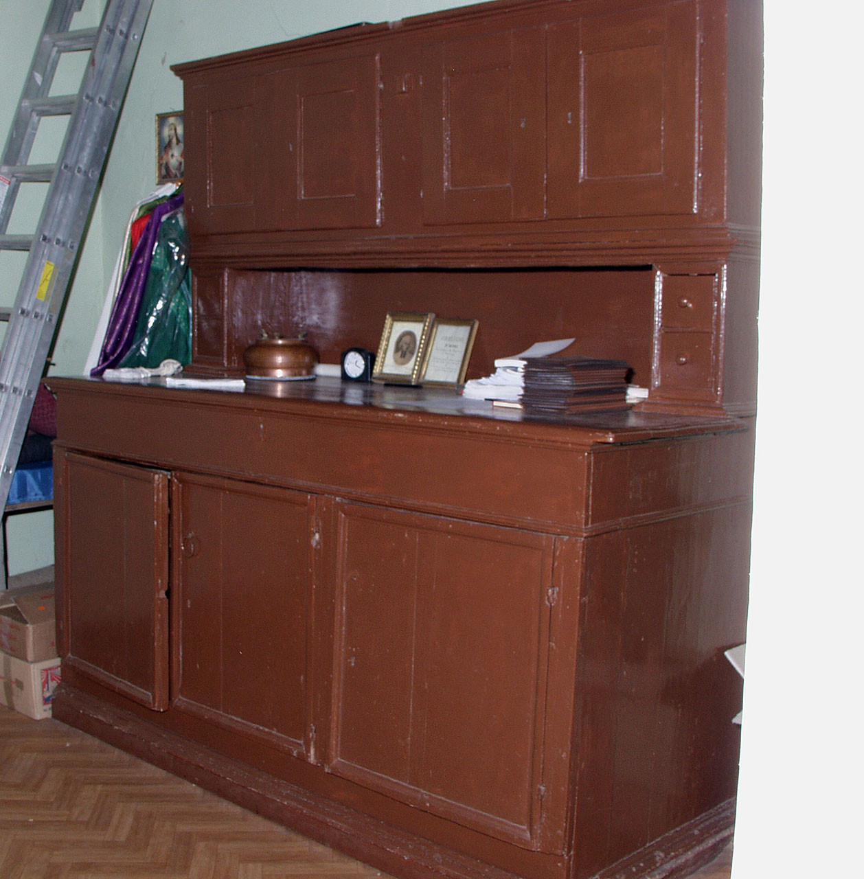 mobile da sacrestia - bottega marchigiana (seconda metà sec. XIX)