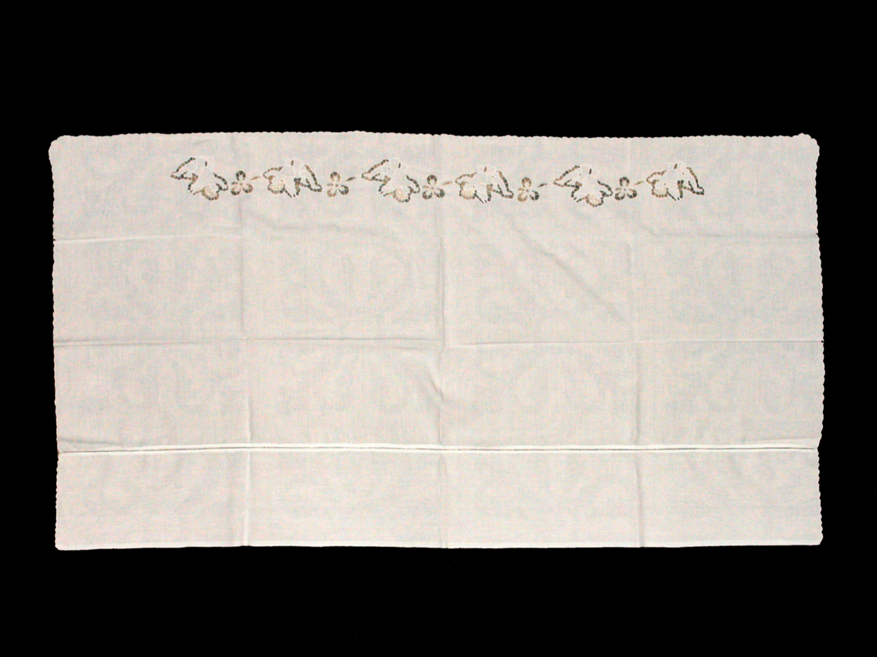 tovaglia d'altare - manifattura marchigiana (metà sec. XX)