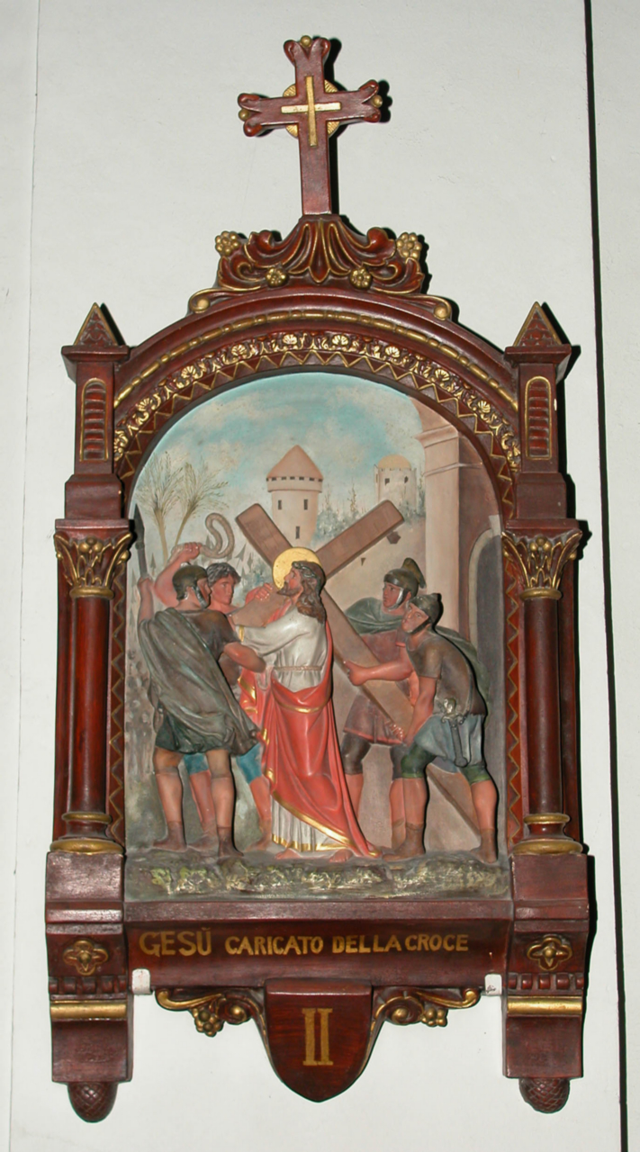 stazione II: Gesù caricato della croce (Via Crucis, elemento d'insieme) di Costantini Costantino (inizio sec. XX)