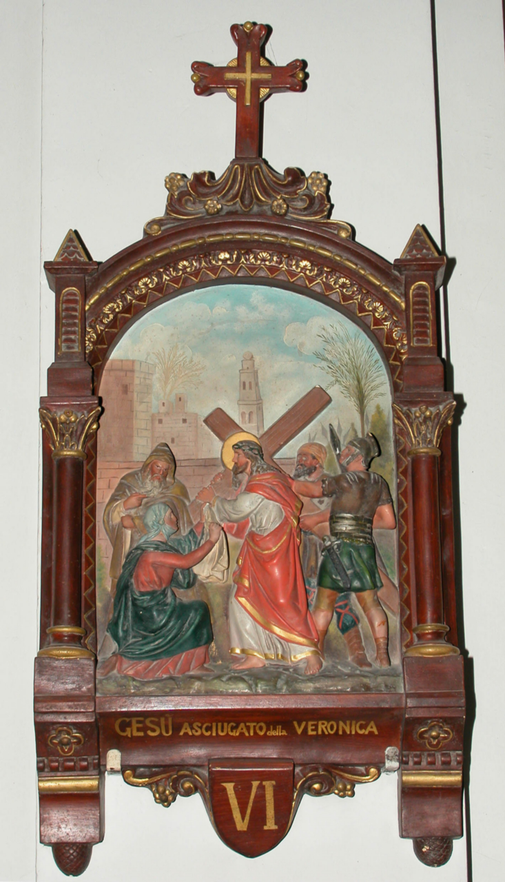 stazione VI: Gesù asciugato dalla Veronica (Via Crucis, elemento d'insieme) di Costantini Costantino (inizio sec. XX)