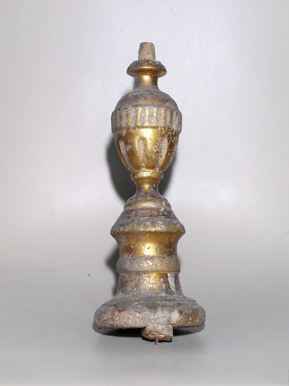 candeliere, frammento - bottega marchigiana (sec. XIX)