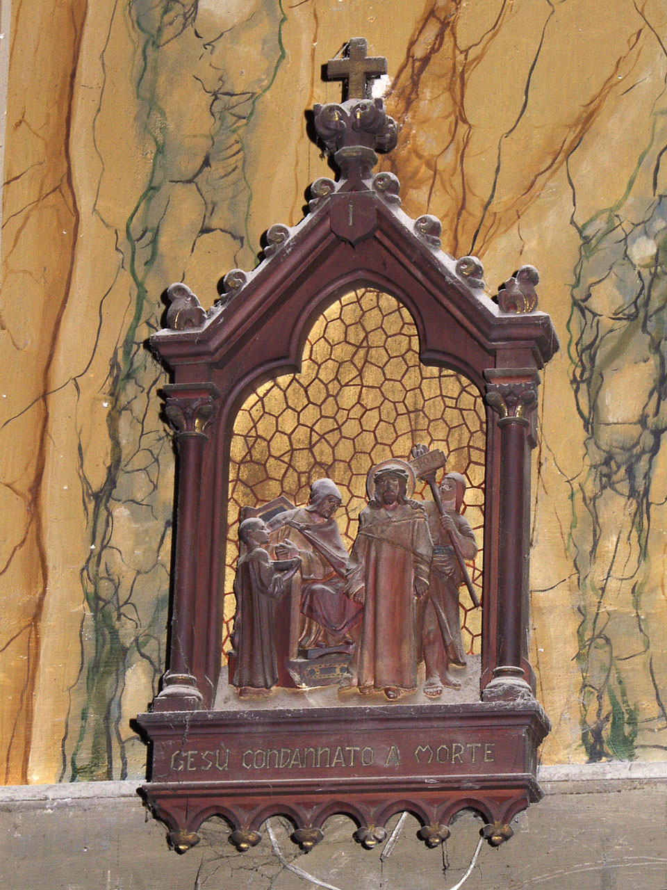 stazione I: Gesù condannato a morte (Via Crucis) - bottega marchigiana (prima metà sec. XX)