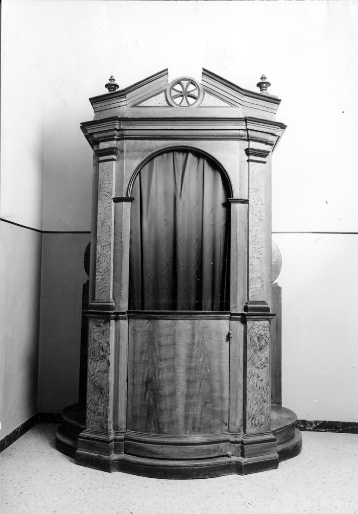 confessionale - bottega marchigiana (primo quarto sec. XX)