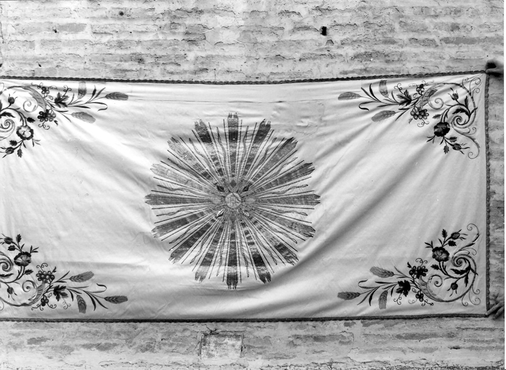 motivi decorativi floreali (velo omerale) - manifattura marchigiana (sec. XVIII)