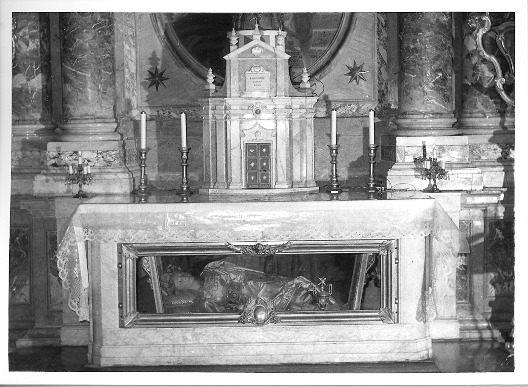 reliquiario a teca - a urna - bottega italiana (sec. XVIII)