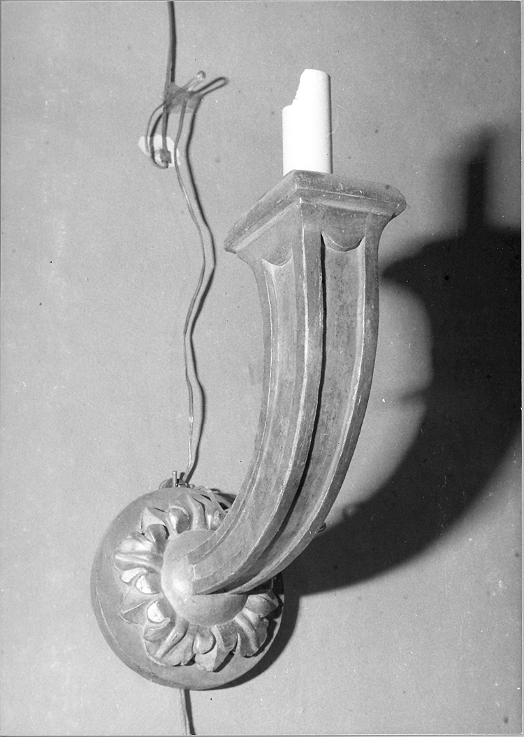 candeliere da parete, coppia - bottega italiana (sec. XVIII, sec. XIX)