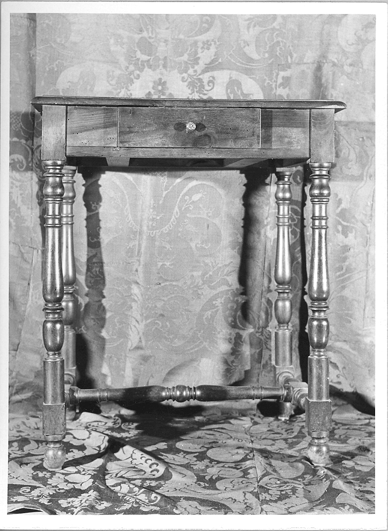 tavolino - bottega italiana (sec. XIX)