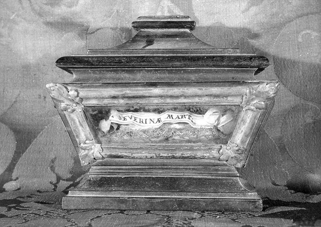 reliquiario a teca - a urna - bottega italiana (sec. XVII)