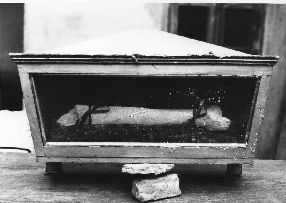 reliquiario a teca - a urna - bottega marchigiana (sec. XIX)