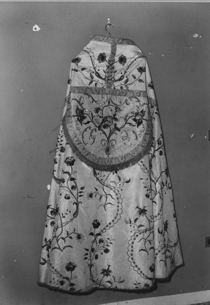 piviale - manifattura marchigiana (sec. XIX)