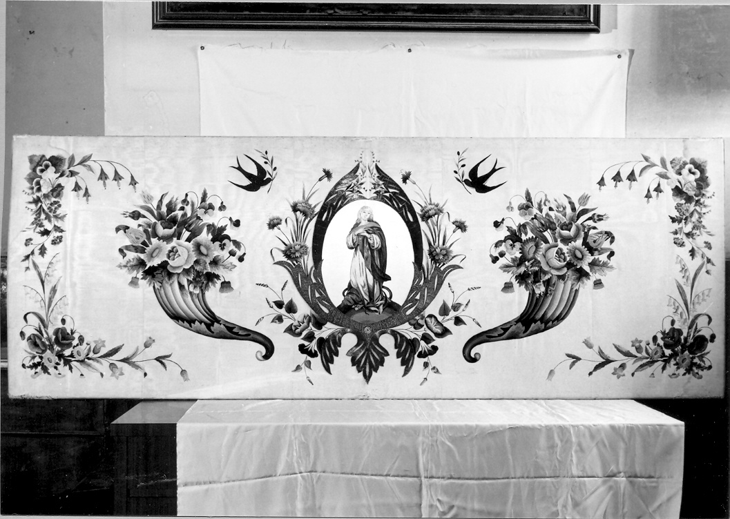motivi decorativi floreali (paliotto) - manifattura marchigiana (sec. XIX)