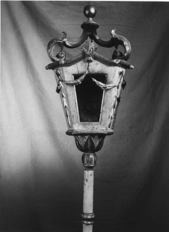 lanterna processionale, serie - bottega marchigiana (fine/inizio secc. XVIII/ XIX)