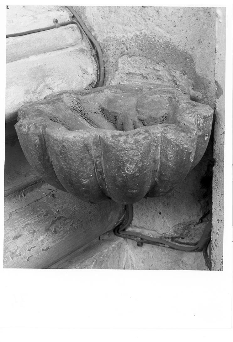 acquasantiera da parete - bottega marchigiana (sec. XIX)