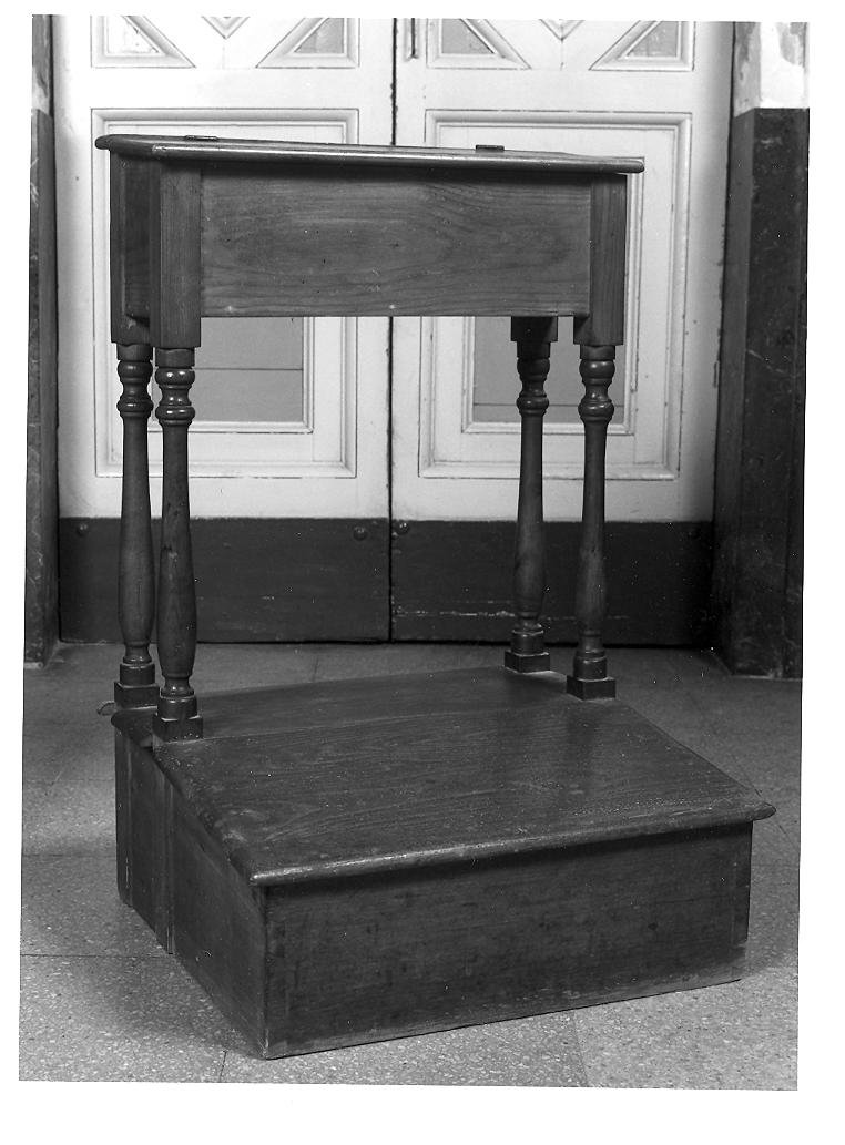 inginocchiatoio - bottega marchigiana (prima metà sec. XX)