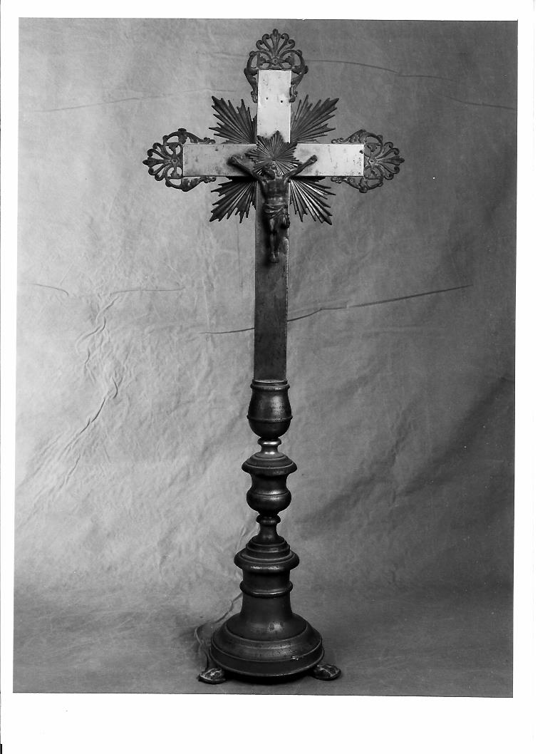 croce d'altare - bottega Italia centrale (sec. XIX)