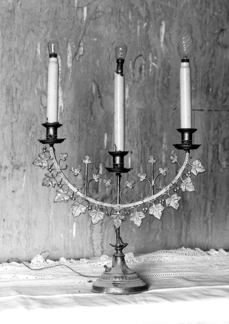 candeliere, coppia - produzione marchigiana (inizio sec. XX)