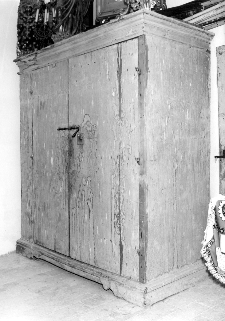 armadio - bottega marchigiana (fine/inizio secc. XVIII/ XIX)