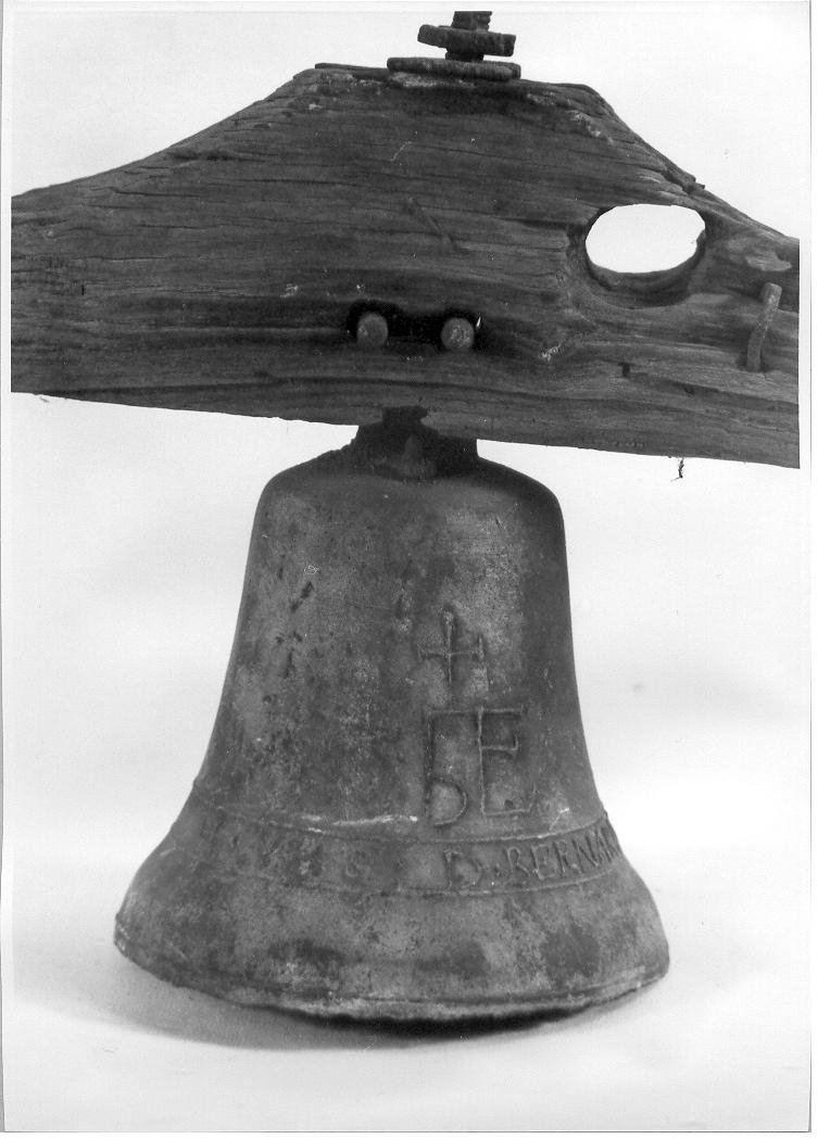 campana - bottega marchigiana (fine/inizio secc. XVI/ XVII)