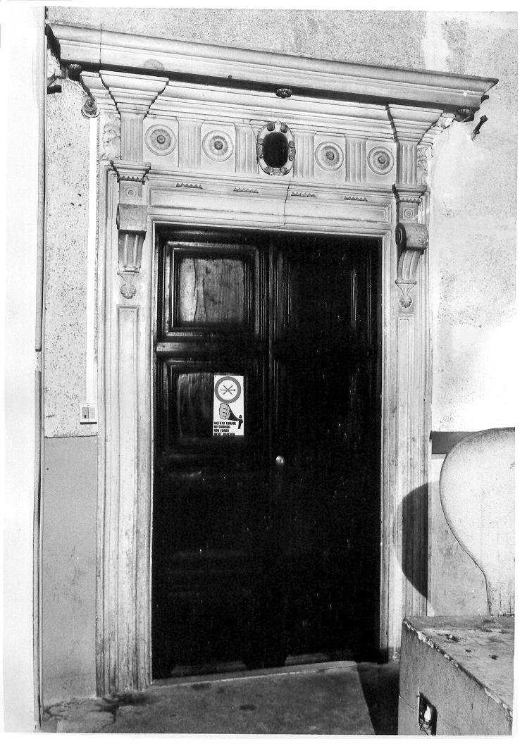 mostra di porta - bottega marchigiana (inizio sec. XVII)