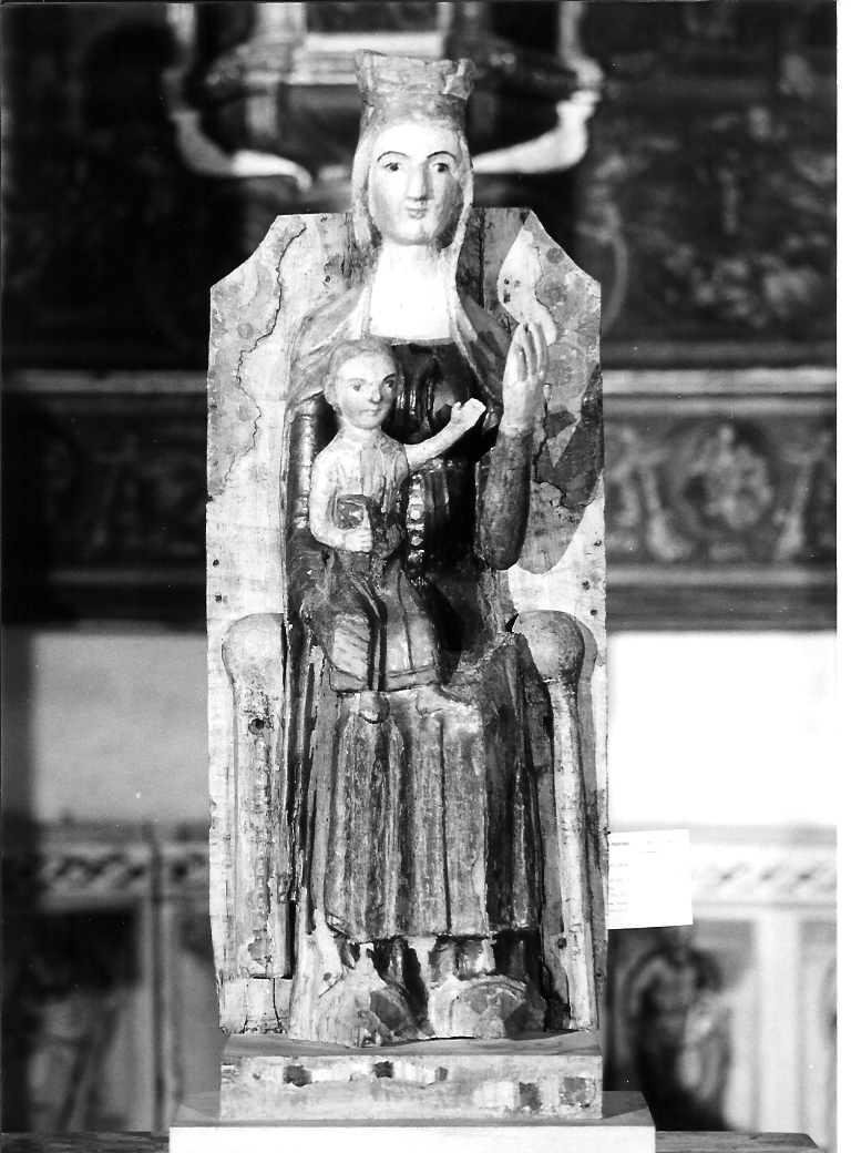 Madonna in trono con Bambino (statua) - bottega marchigiana (fine/inizio secc. XII/ XIII)
