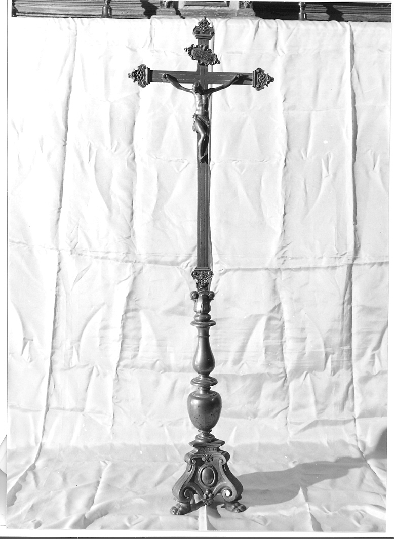 crocifisso - bottega marchigiana (primo quarto sec. XX)