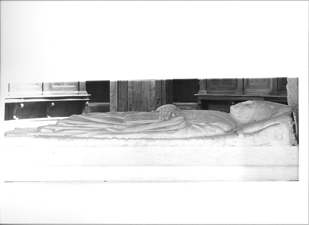 monumento sepolcrale del vescovo Girolamo Santucci (monumento funebre) - bottega marchigiana (seconda metà sec. XV)